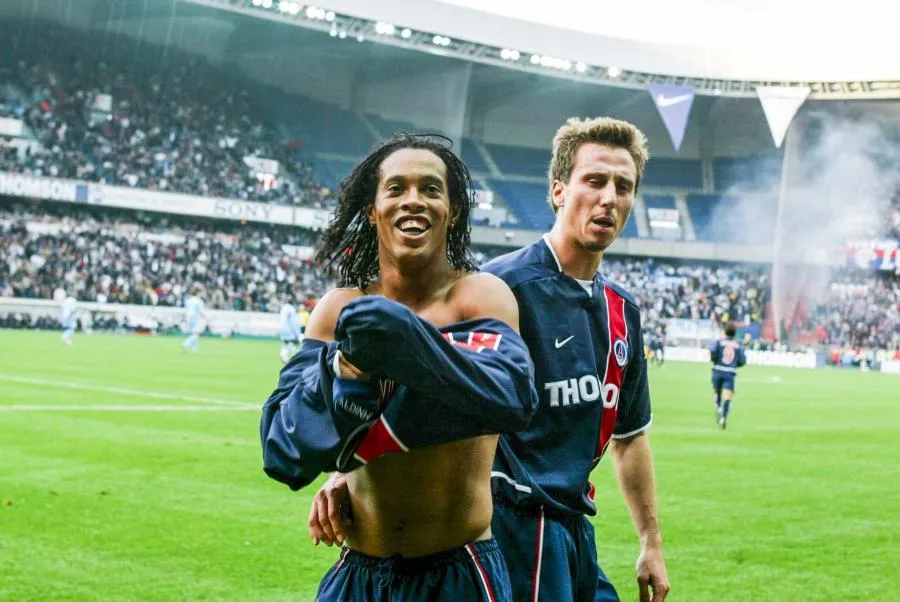 Ronaldinho invité d&rsquo;honneur lors de PSG-Leipzig