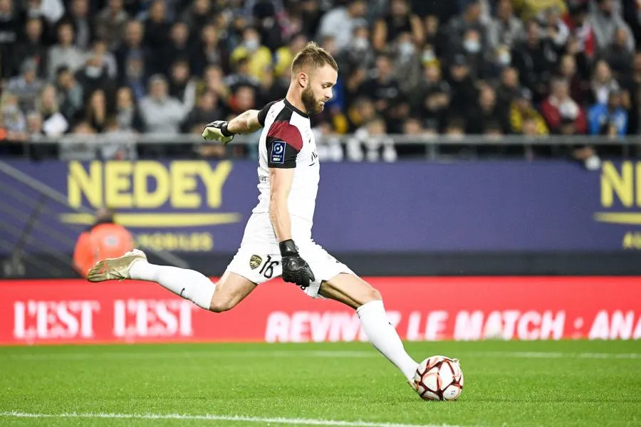 Maxence Prévot, un Lionceau bien dans sa cage