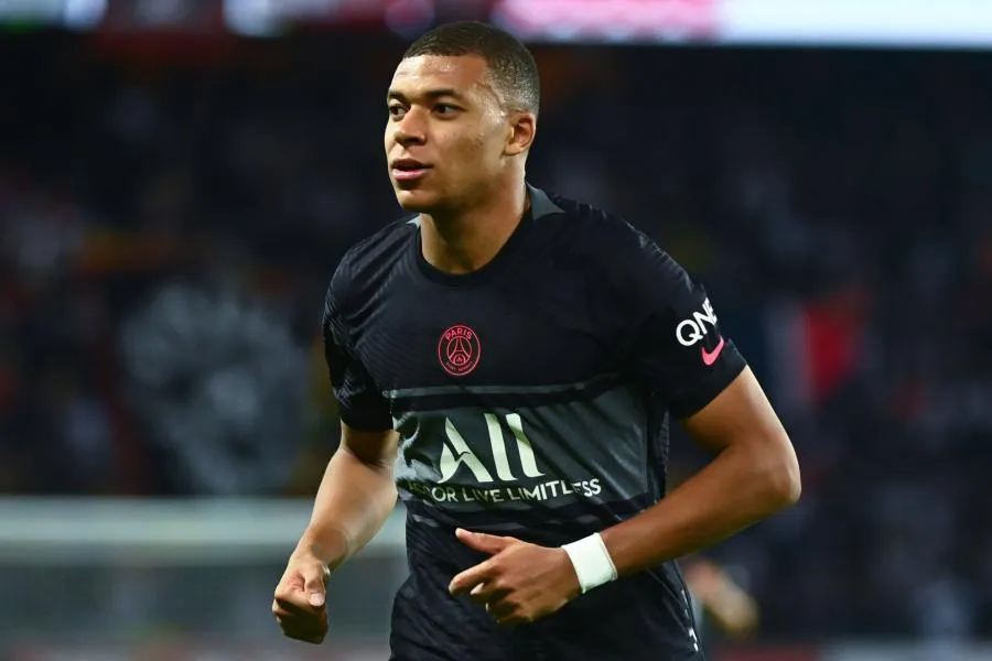 Pour Kylian Mbappé, Bernard Tapie était «<span style="font-size:50%">&nbsp;</span>un grand monsieur<span style="font-size:50%">&nbsp;</span>»