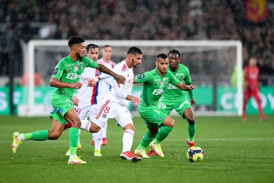 Saint-Étienne arrache un point dans le derby contre Lyon