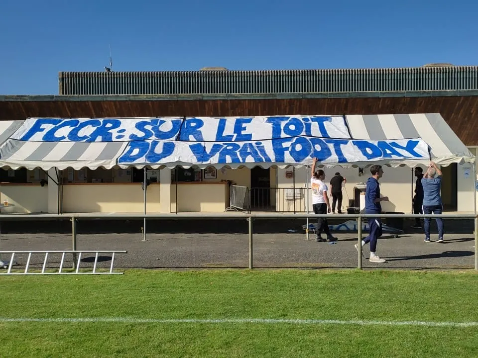 En direct de La Rabatelière (85) : Les Chauves – Les Chevelus