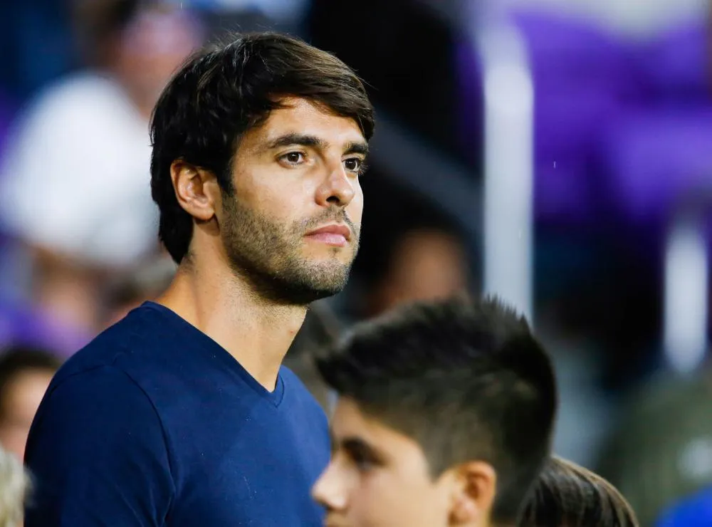 Kaká passe ses diplômes d’entraîneur aux côtés de Rogerio Ceni