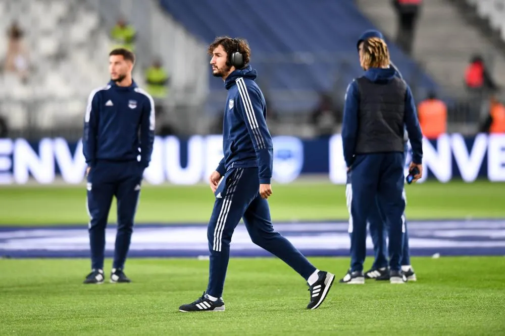 Yacine Adli : «<span style="font-size:50%">&nbsp;</span>Inutile de vous rappeler que le temps n’a pas de temps pour le temps<span style="font-size:50%">&nbsp;</span>»