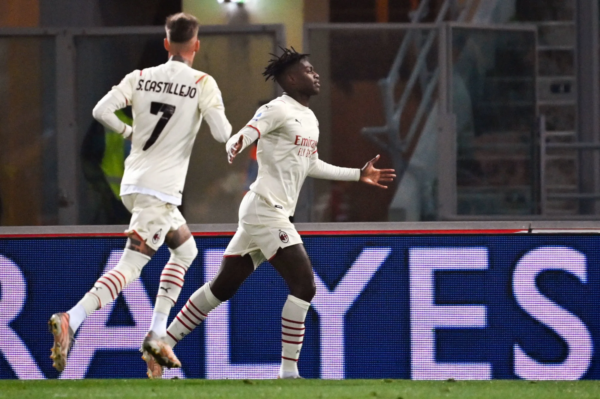 L'AC Milan se fait peur, mais l'emporte face à Bologne