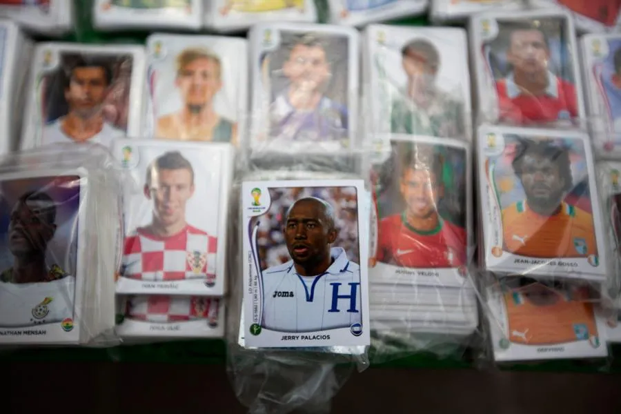 Cinq anciens joueurs de Ligue 1 attaquent Panini en justice