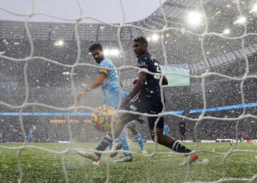 Sous la neige, Manchester City et Leicester s&rsquo;évitent un coup de froid