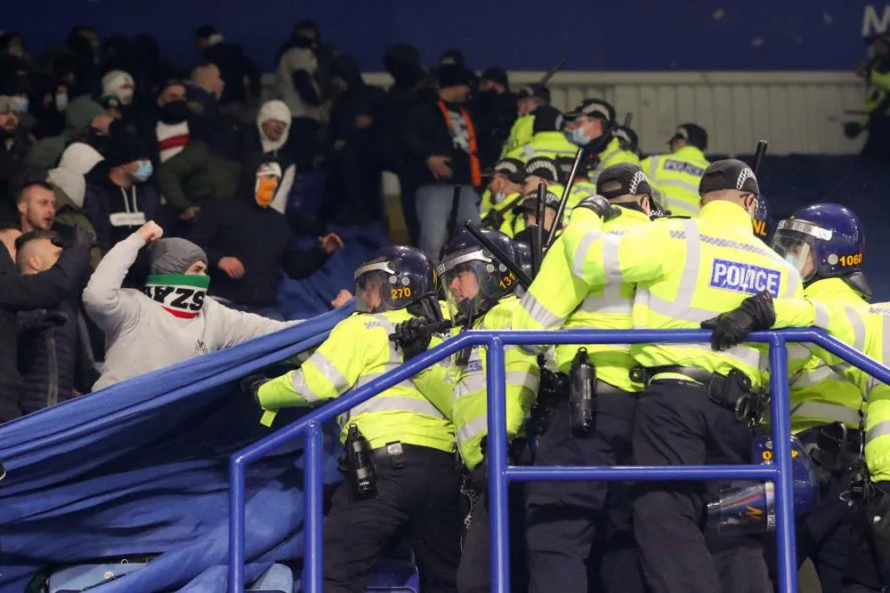 Quatorze blessés et cinq inculpés après Leicester-Legia Varsovie