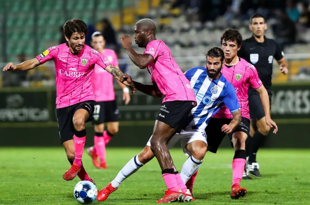 Portugal : Tondela pourrait se présenter avec 7 joueurs face à Moreirense ce week-end