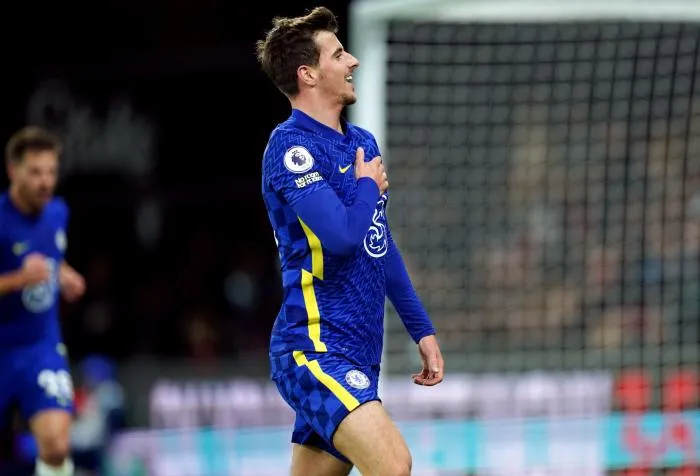 Chelsea domine Watford, Leicester tenu en échec par Southampton