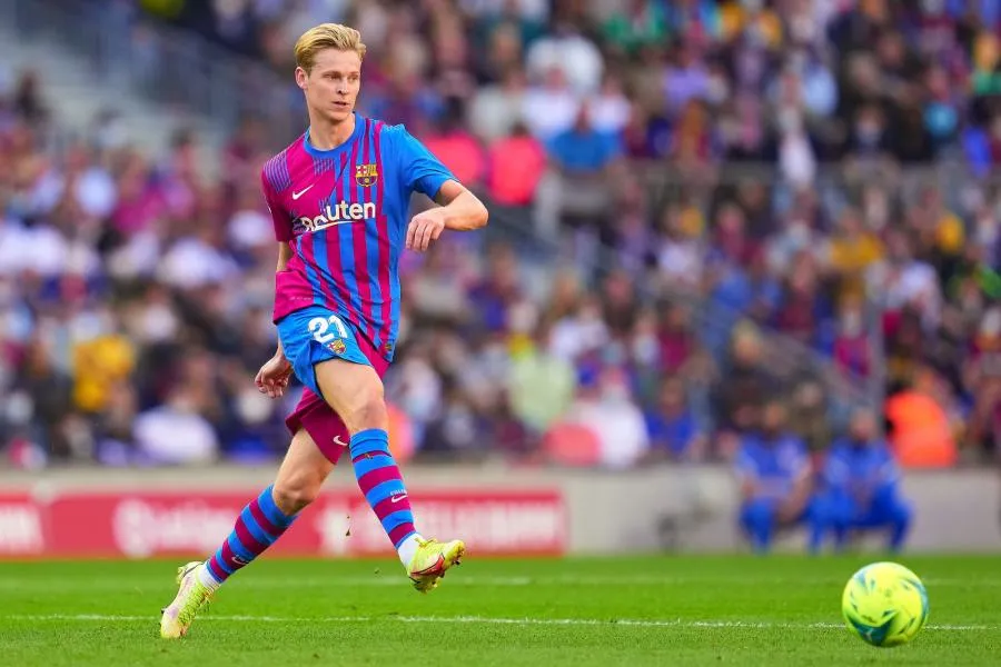 Frenkie de Jong pourrait être placé sur la liste des transferts par le Barça