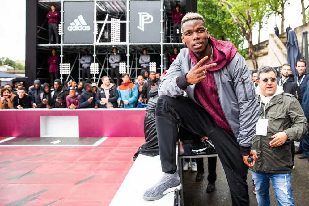 Quand Raiola : «<span style="font-size:50%"> </span>En Angleterre, quand on parle de Pogba, même les morts se réveillent<span style="font-size:50%"> </span>»