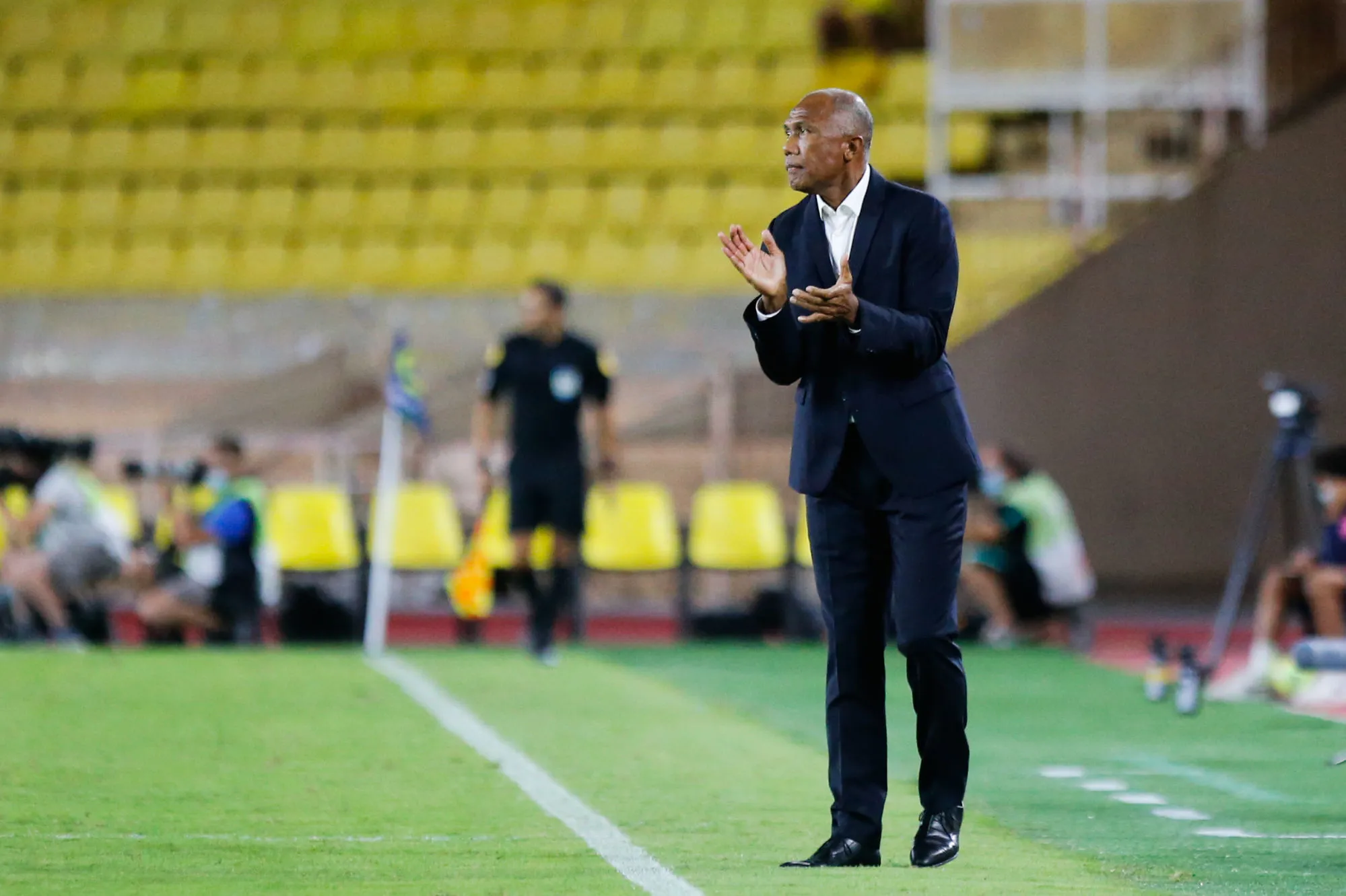 Kombouaré : «<span style="font-size:50%">&nbsp;</span>Si les stades se remplissent, c&rsquo;est parce que le PSG a des stars<span style="font-size:50%">&nbsp;</span>»