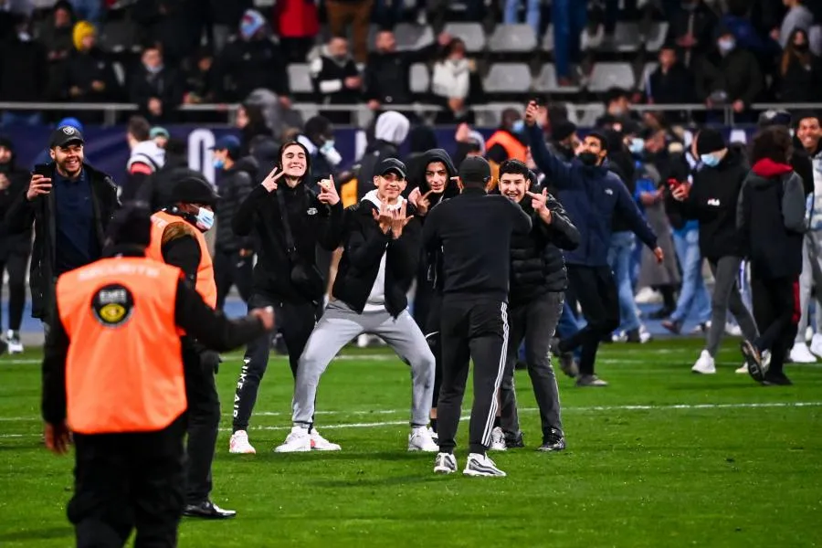 Paris FC-OL : trois ultras interpellés