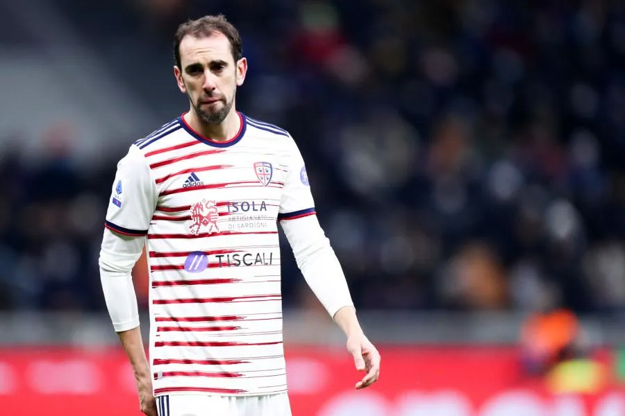 Diego Godín annonce son départ de Cagliari