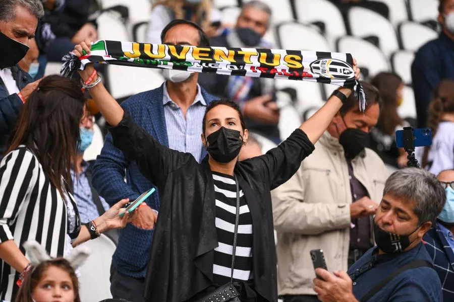 Italie : pas de huis clos, mais port du masque obligatoire dans les stades