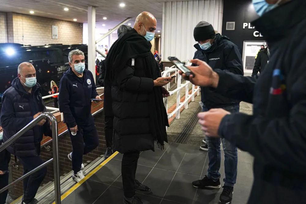 Guardiola sur les mesures sanitaires en Premier League : « Il va falloir une grève pour qu’il se passe quelque chose »