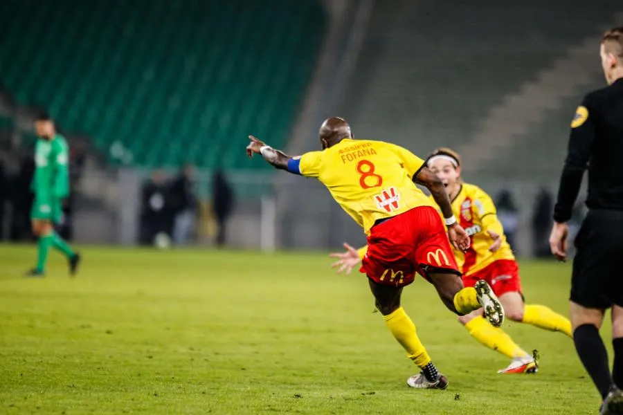 Lens et Fofana douchent Sainté sur le fil