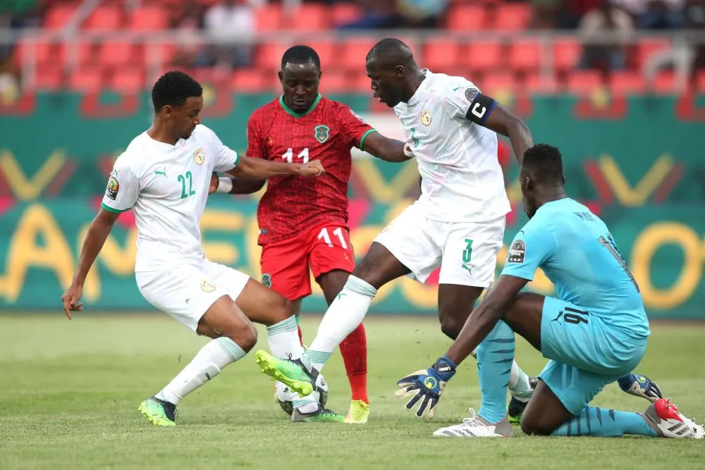 Can 2021 : Le Sénégal coince encore contre le Malawi, mais voit les huitièmes de finale