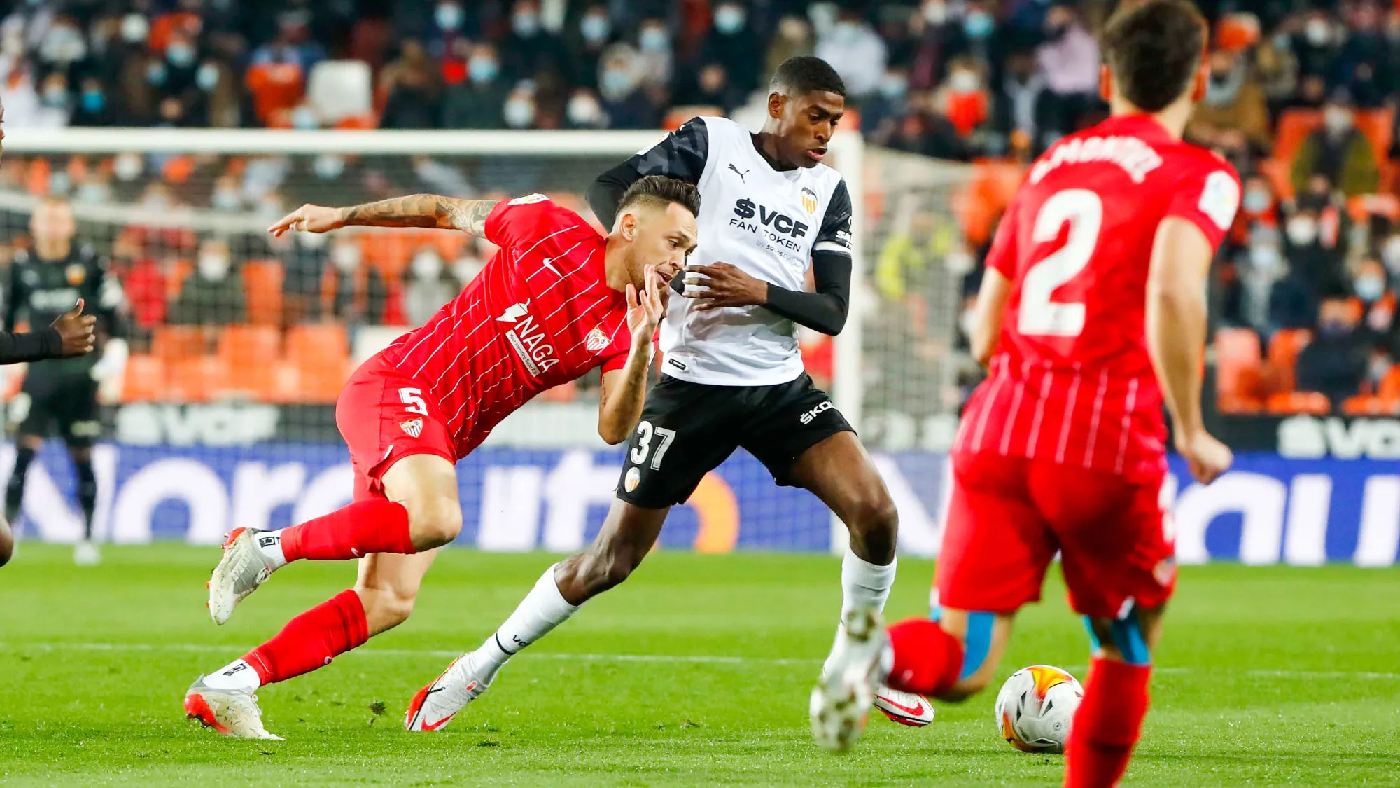 Pas de vainqueur entre Valence et Séville à Mestalla