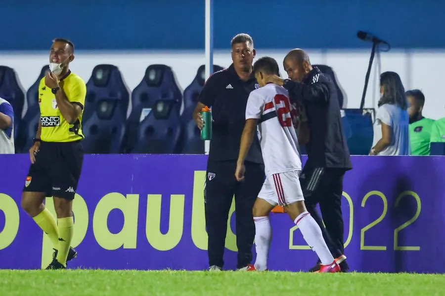 Au Brésil, un match est interrompu suite à une probable agression au couteau
