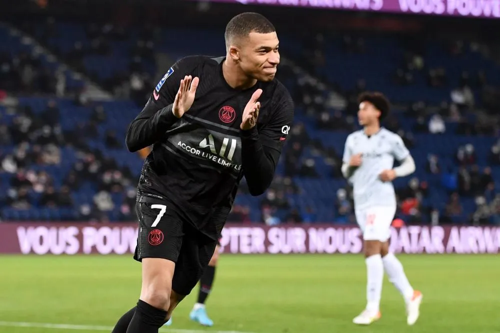 Kylian Mbappé a rejoint les Enfoirés à Montpellier
