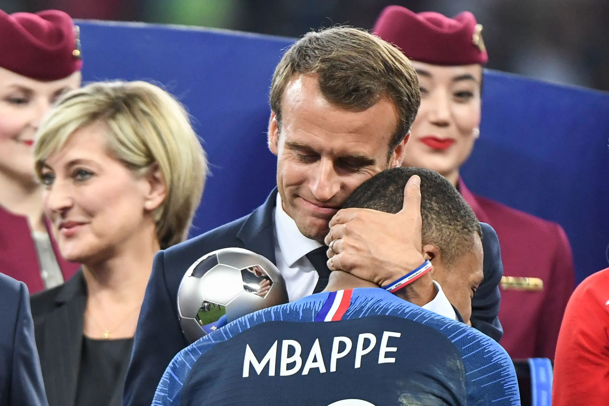 Macron encense Mbappé