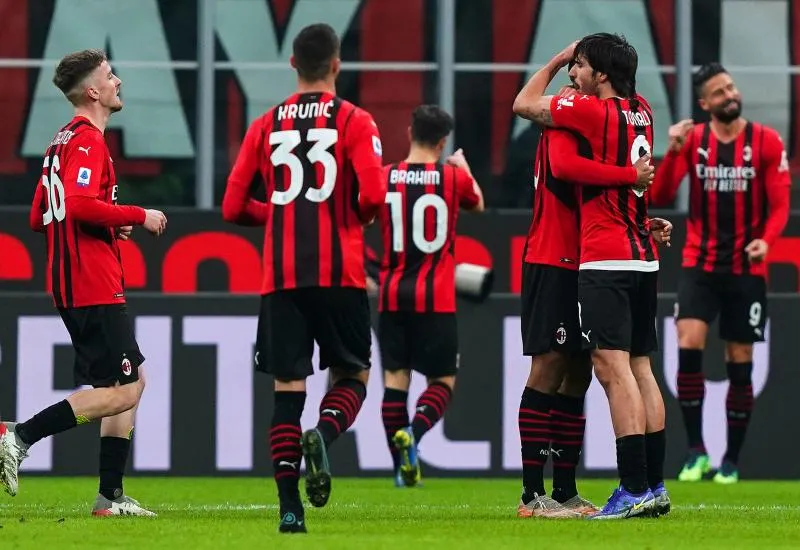 Milan digère la Roma en trois temps