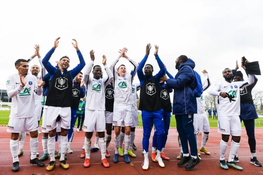 C’est quoi cette histoire d’éclairage à Versailles ?