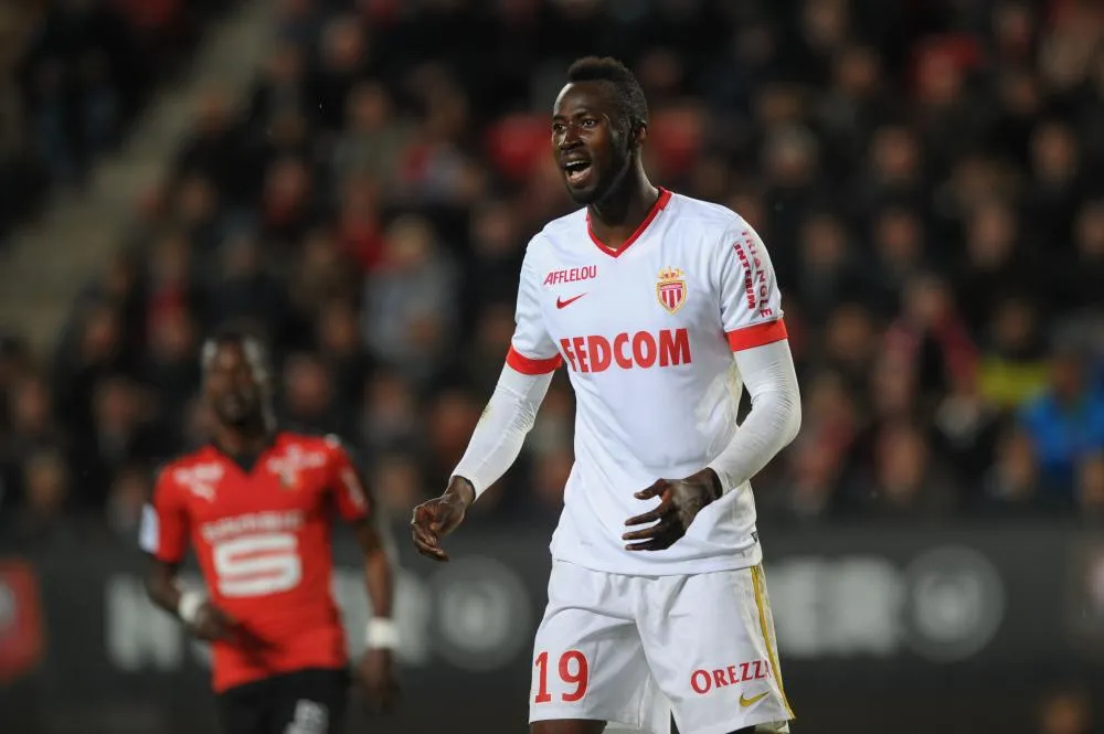 Lacina Traoré s’engage au Varzim SC