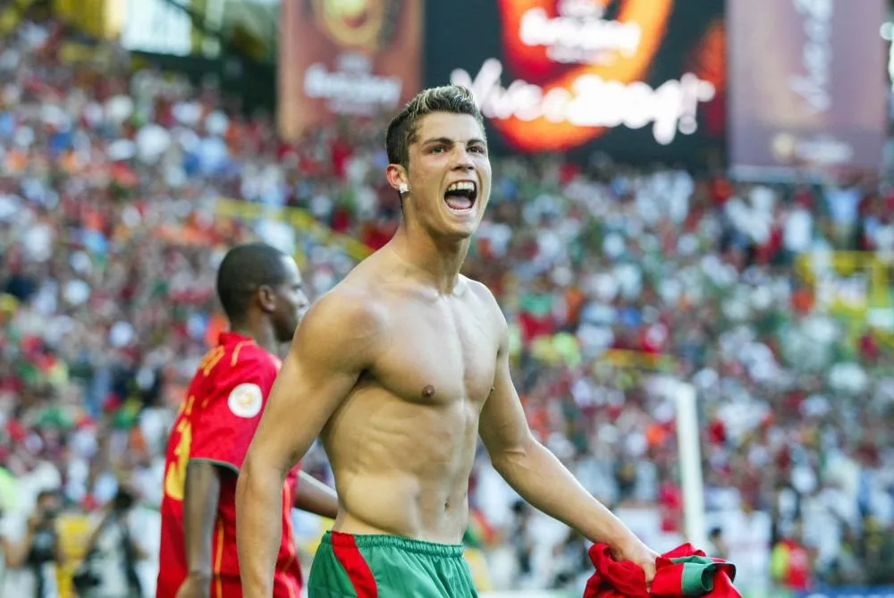 La toute première carte Panini de Cristiano Ronaldo vendue 70 000 euros
