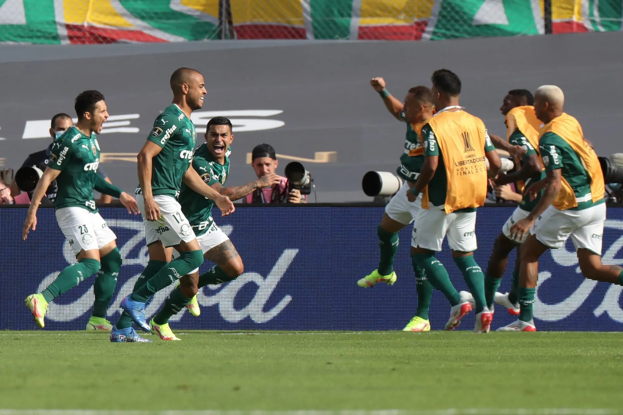 Palmeiras écarte Al Ahly et rallie la finale du Mondial des clubs