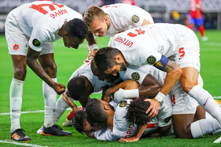 Avec David et Davies, le Canada a repris son élan