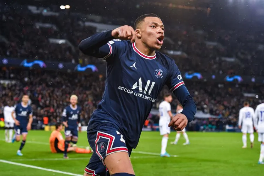 Mbappé : « Dans la surface, l&rsquo;attaquant est toujours maître »