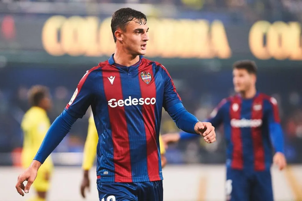 Marc Pubill (Levante) interdit d&rsquo;entrer en jeu face à l’Atlético de Madrid à cause de la couleur de son caleçon