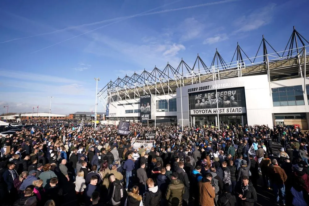 Derby County vend sa dernière star pour payer les salaires de ses employés