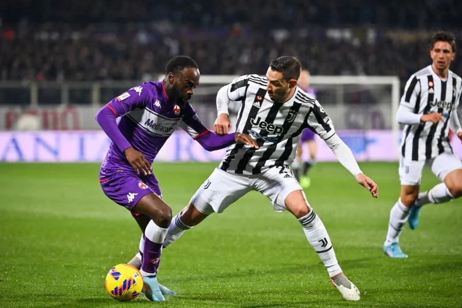 La Juventus crucifie la Fiorentina et prend une option sur la finale
