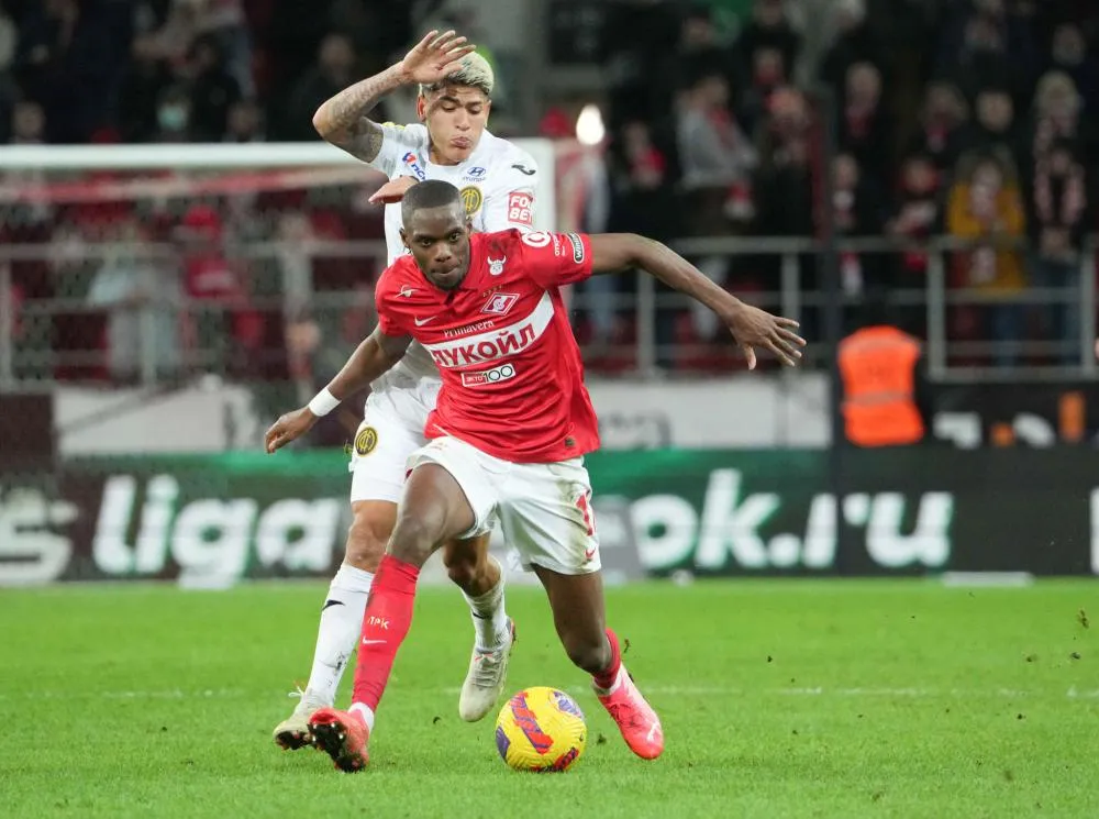 En Russie, le foot comme si de rien n’était