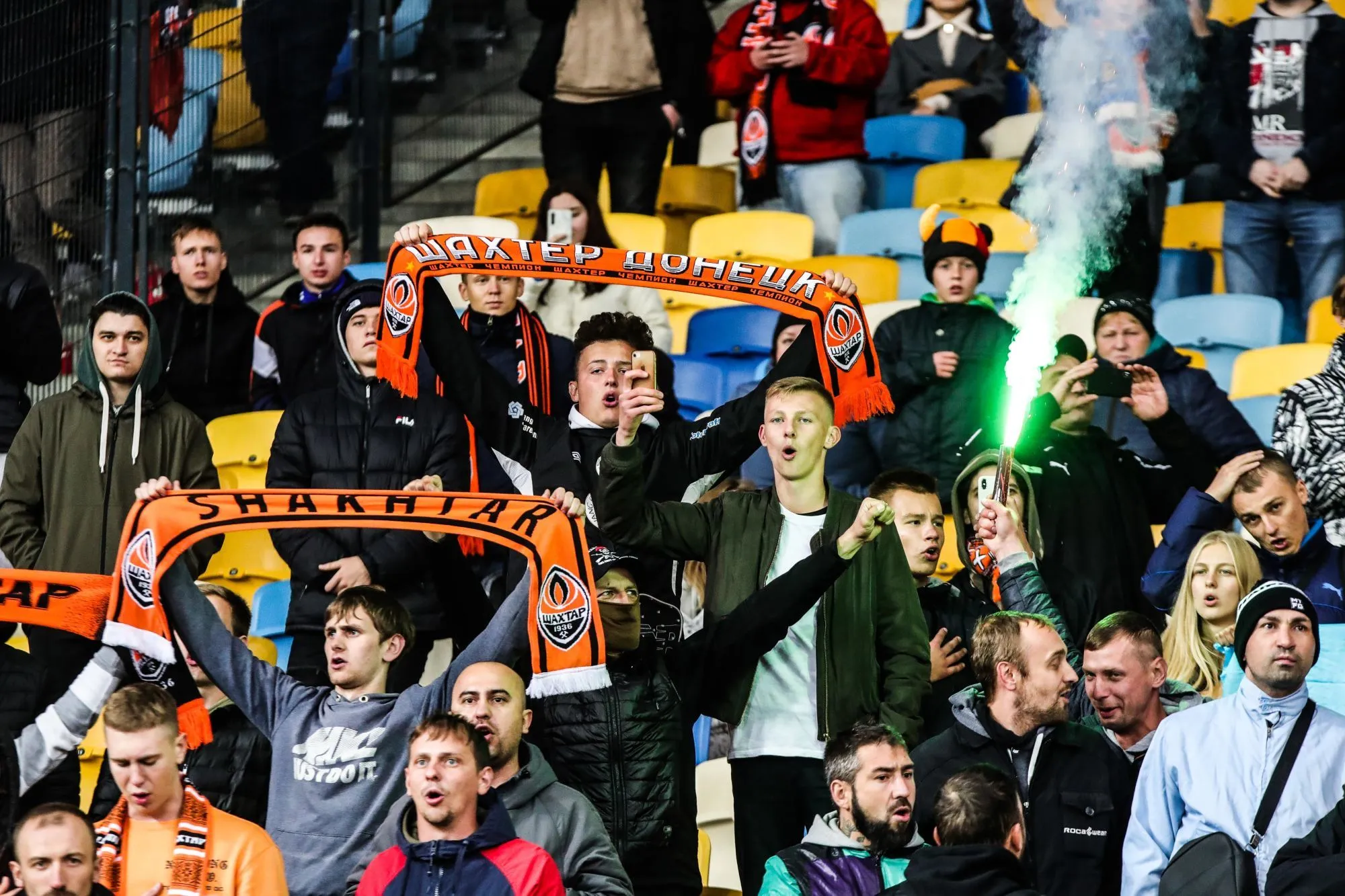 Des ultras ukrainiens grossissent les rangs de l’armée ukrainienne