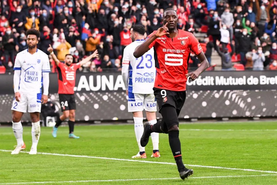 Rennes enfonce Troyes