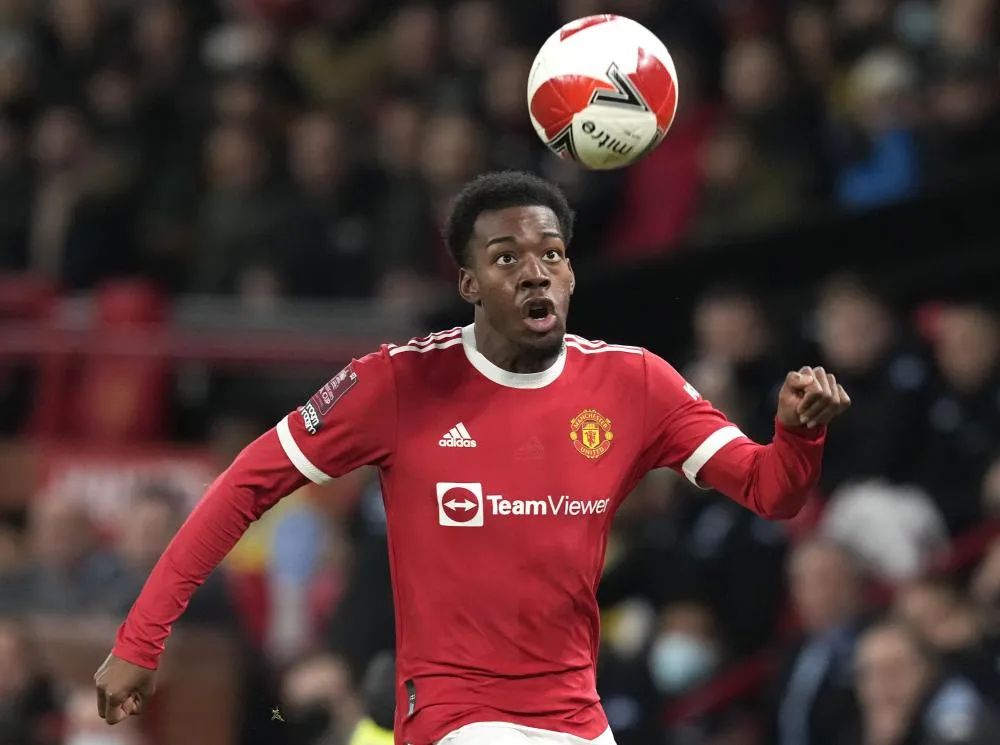 La FA enquête après les jets d&rsquo;objets lors de Leeds-Manchester United