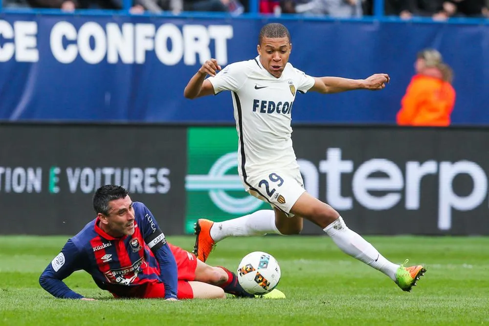 Un billet du premier match de Kylian Mbappé avec Monaco dépasse les 5000 euros aux enchères