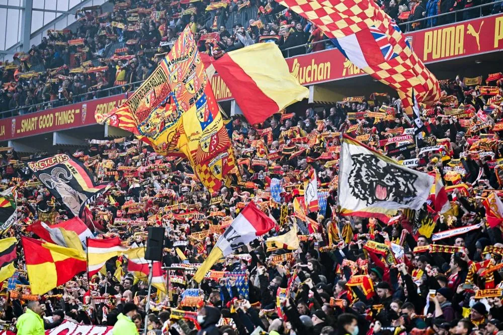 Lens en bleu et jaune face à Clermont pour rendre hommage à l’Ukraine