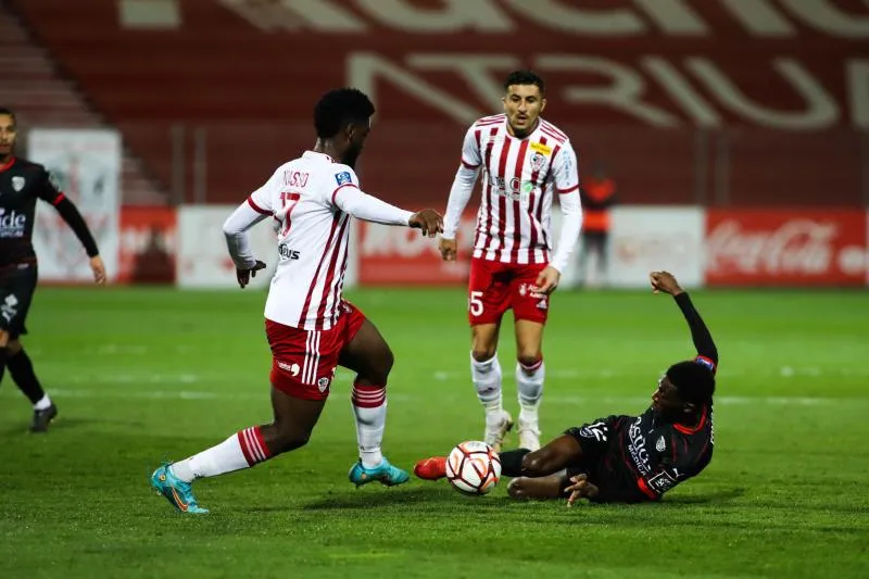 Le PFC cale, Ajaccio, Sochaux et Guingamp assurent, Nancy sombre un peu plus