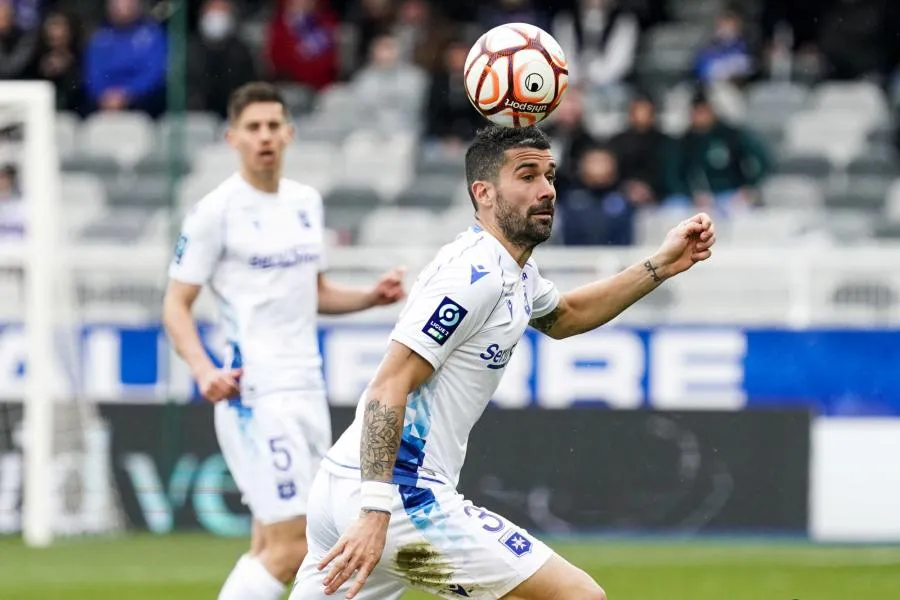 Quentin Bernard (Auxerre) : «<span style="font-size:50%">&nbsp;</span>C&rsquo;est dommage que Frappart nique la fête comme ça<span style="font-size:50%">&nbsp;</span>»
