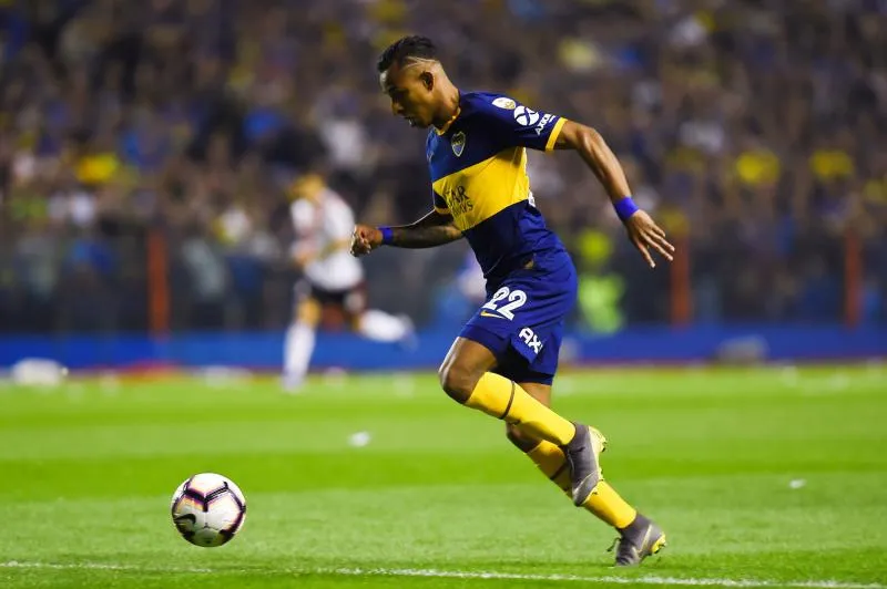 Boca surprend River au Monumental