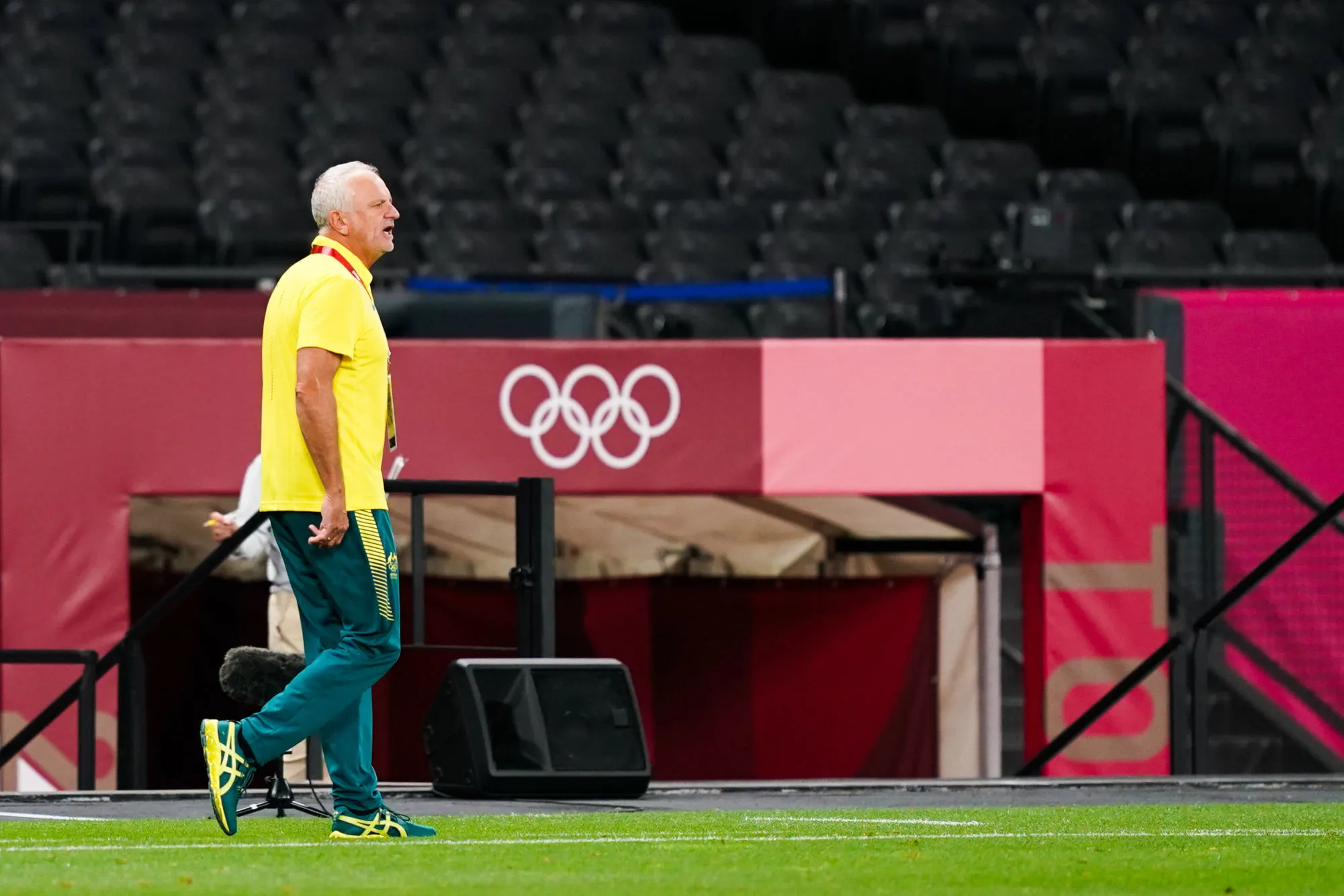 Touché par le Covid, le sélectionneur australien sort et écope d&rsquo;une amende