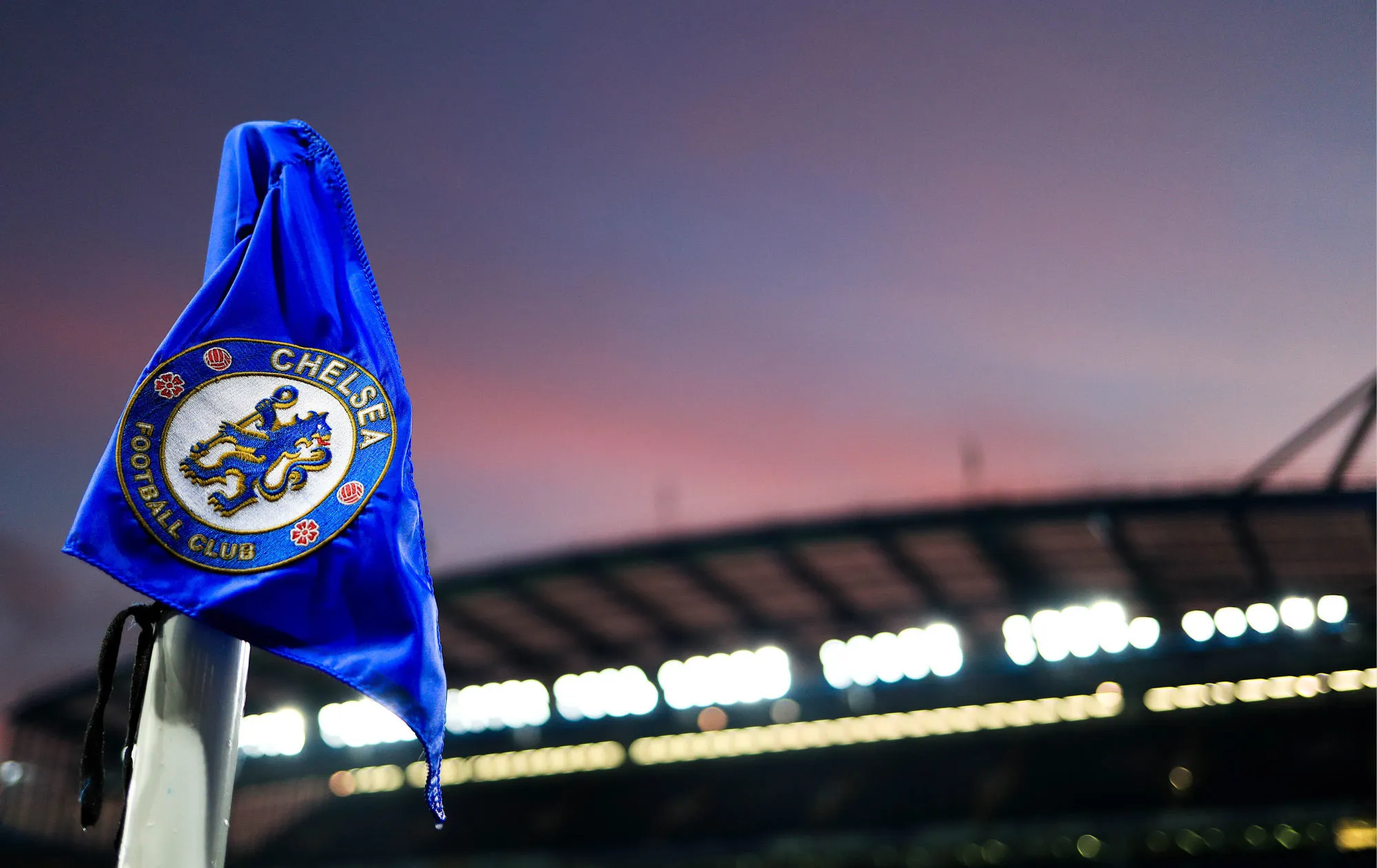 Un député anglais propose que Chelsea puisse vendre des tickets, dont l’argent irait à l’Ukraine