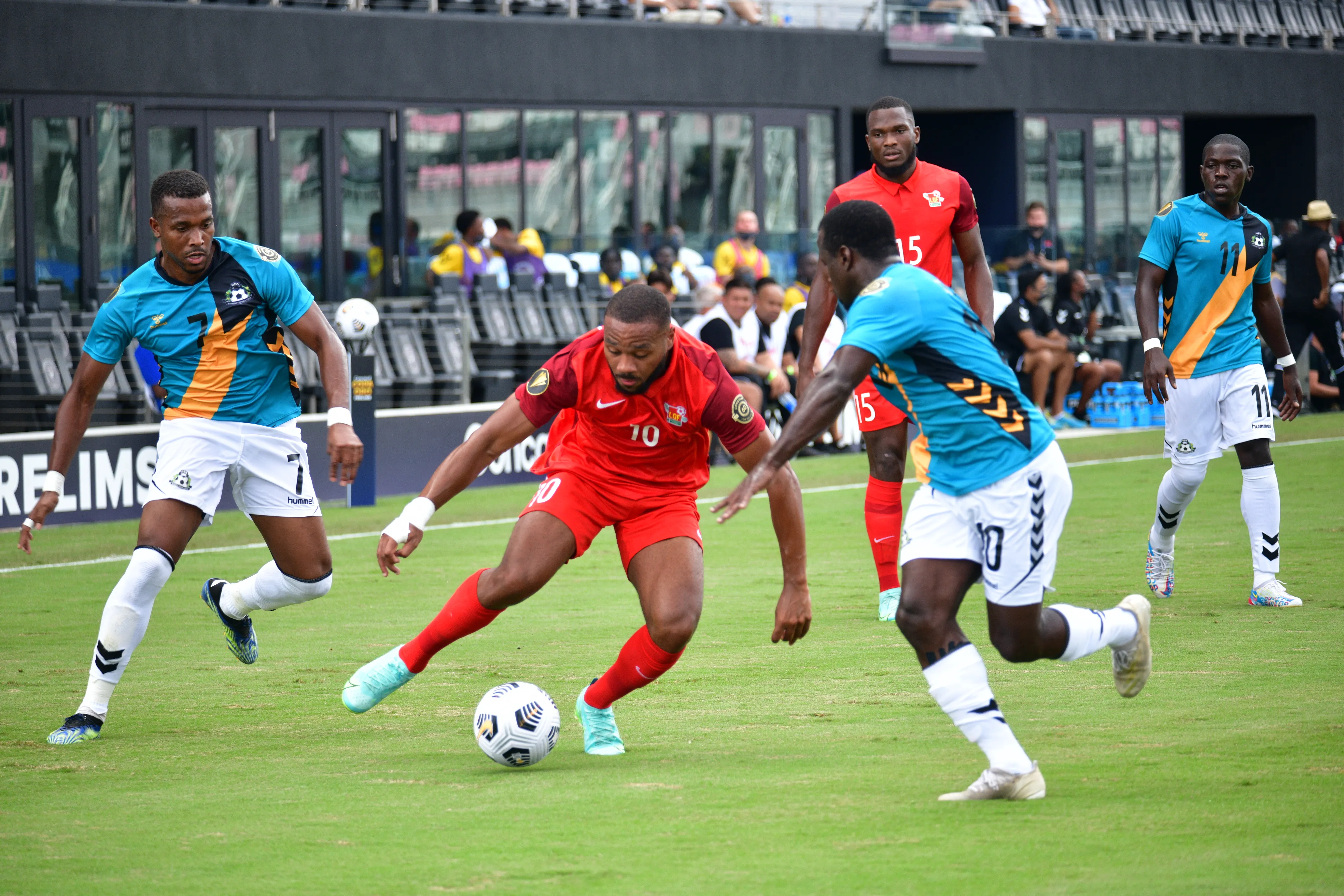 Les Gwada Boys à la conquête de la métropole