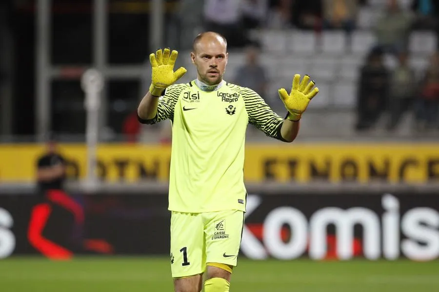 Sergey Chernik : «<span style="font-size:50%">&nbsp;</span>Tous mes matchs en Ligue 1 sont les meilleurs jours de ma vie<span style="font-size:50%">&nbsp;</span>»