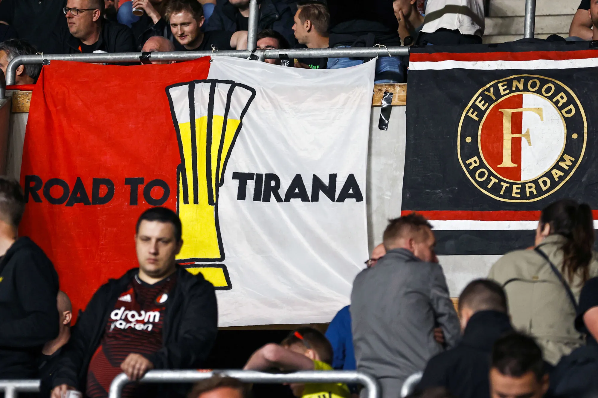Feyenoord appelle ses supporters au calme avant la demi-finale face à l’OM